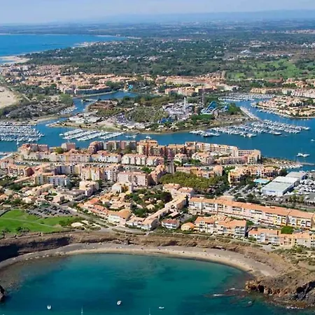 T2 Avec Piscine En 1ere Ligne Sur La Plage Au Cap D'agde - Fr-1-769-3 *
