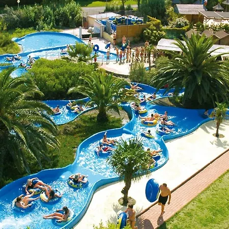 T2 Avec Piscine En 1ere Ligne Sur La Plage Au Cap D'agde - Fr-1-769-3 아그